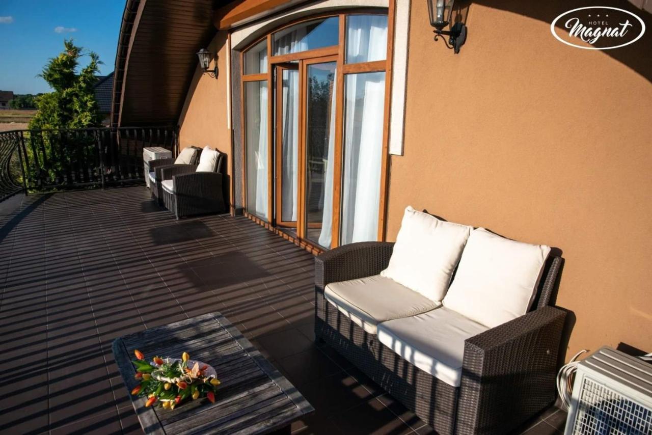 Hotel Magnat Slupca Exterior photo